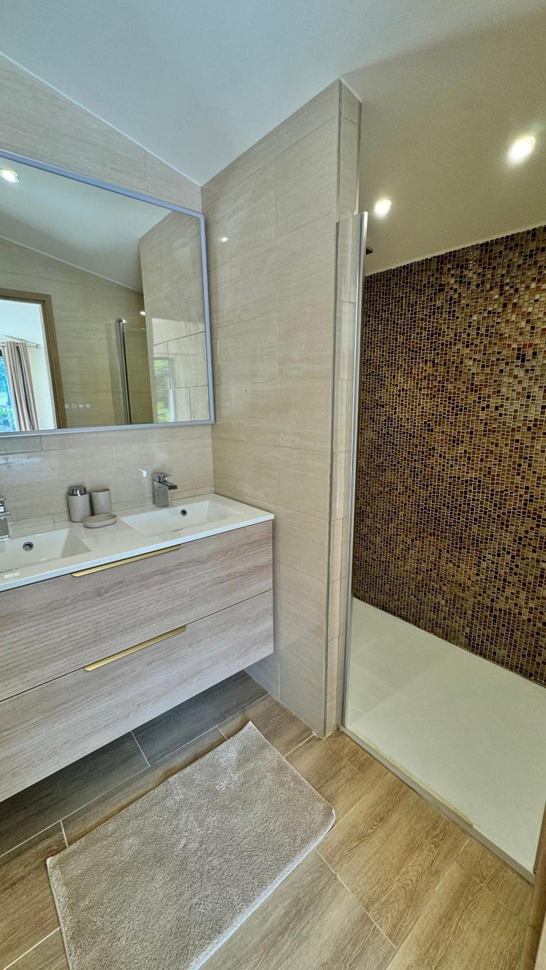 Villa La Source 83 - Room Close To St Tropez Cogolin Exteriör bild